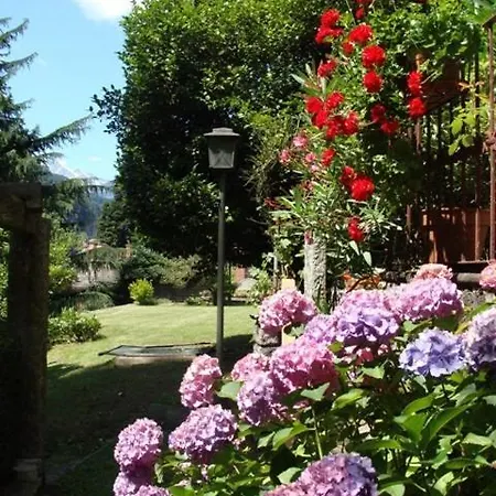 Varsc Vendégház Varzo